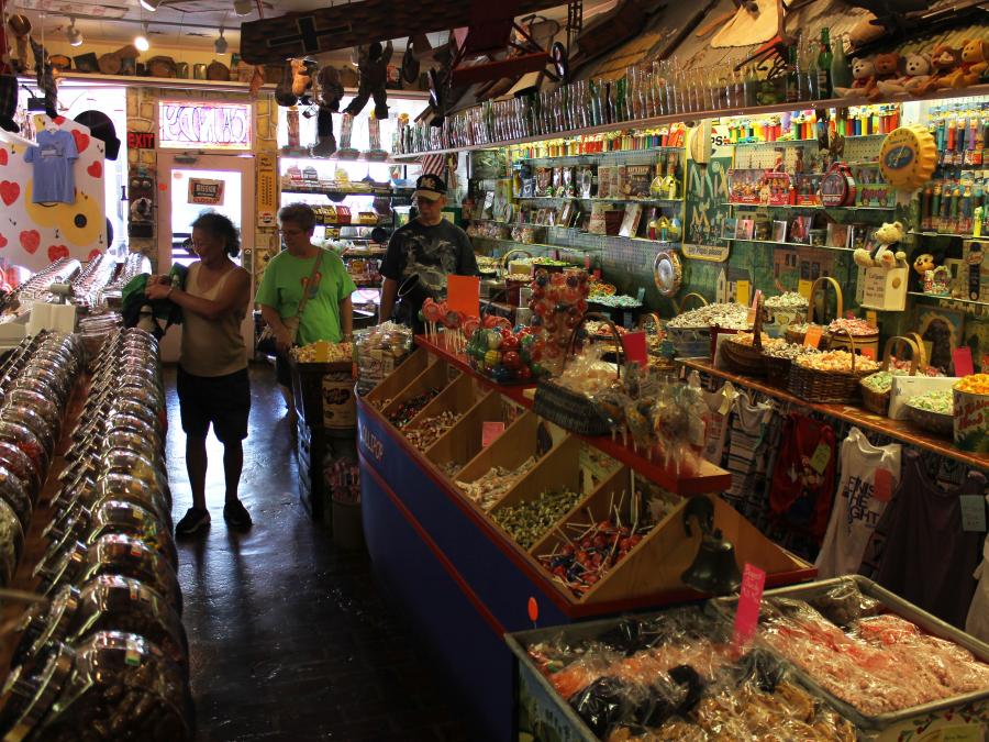 Simply Irresistible Old Fashioned Candy Explore Branson